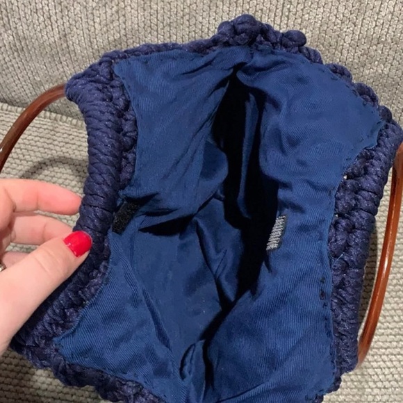 Macrame ring handle handbag - Picture 3 of 3